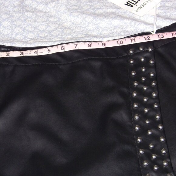 Telepatia Black Pleather Studded Skort - NWT - size M - Picture 5 of 11